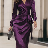 Tiziana | Abito midi drappeggiato in raso viola