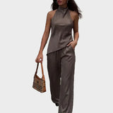 Tatiana | Completo elegante in raso con blusa asimmetrica