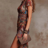 Ivana | Abito midi plissettato boho con scollo a cuore e stampa astratta