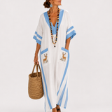 Alba | Caftano lungo bianco a righe blu